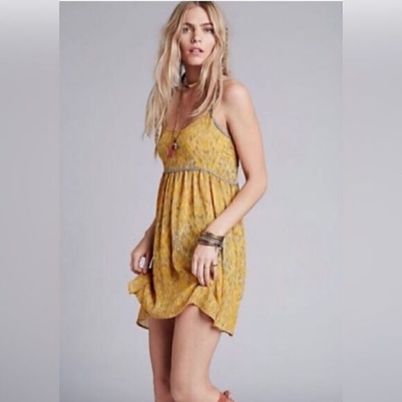 Free People So Nice Chiffon Dress in Yellow size S - Picture 1 of 13